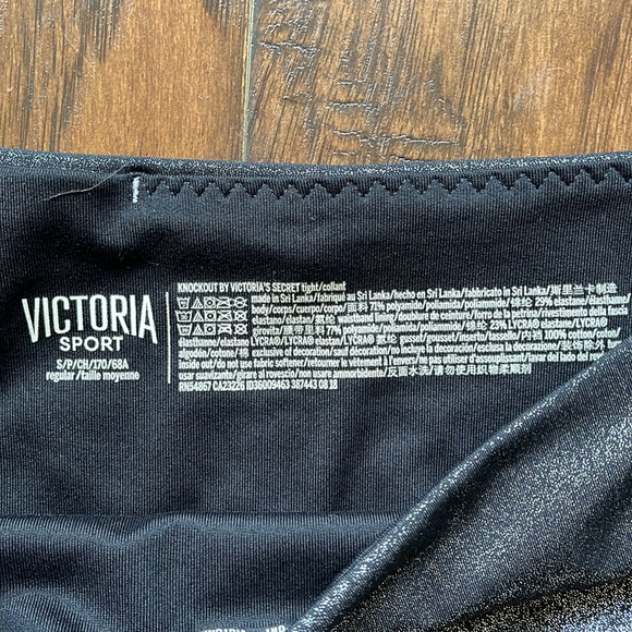 Victoria’s Secret sport knockout leggings, size small - Picture 4 of 6